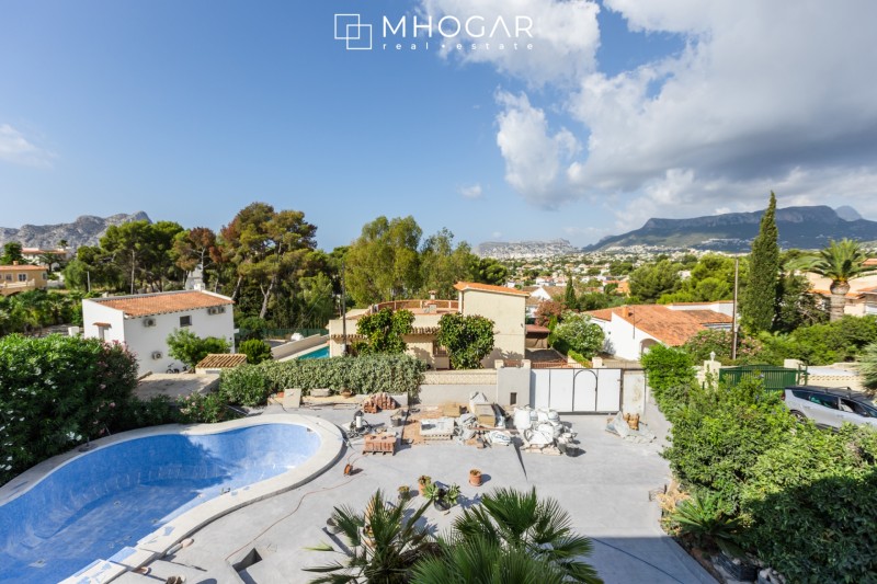 Calpe – Neue Villa mit zauberhaftem Blick auf die Berge und den Peñon de Ifach